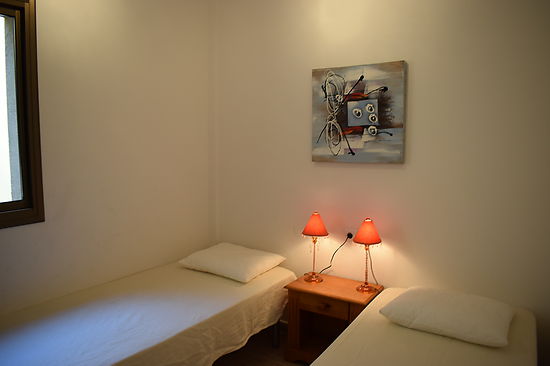Empuriabrava, en location, appartement 2 chambres proche de la  mer , service wifi inclus ref 305