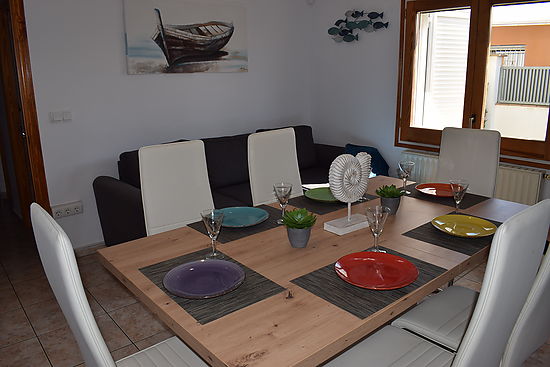 Maison avec 4 chambres à coucher piscine privée à 10 mntos de la plage et du centre à louer à Empuri