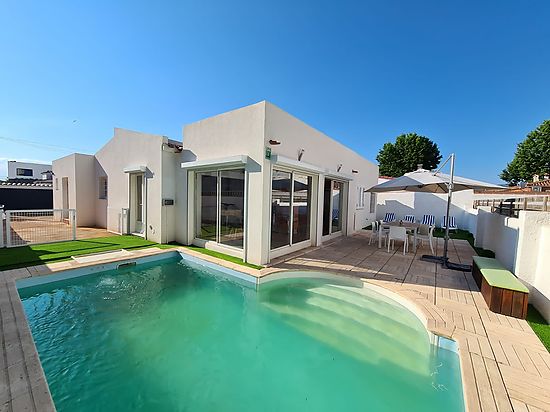 Empuriabrava, en location, villa de standing pour 6/8 personnes avec piscine privée et wifi