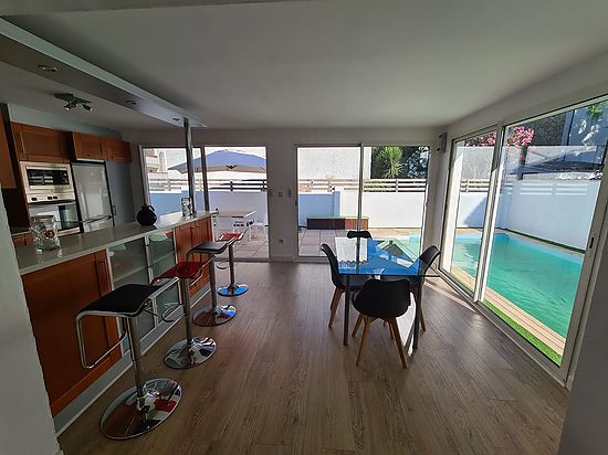 Casa de standing totalmente equipada para 6/8 personas con piscina privada y wifi en alquiler en Emp