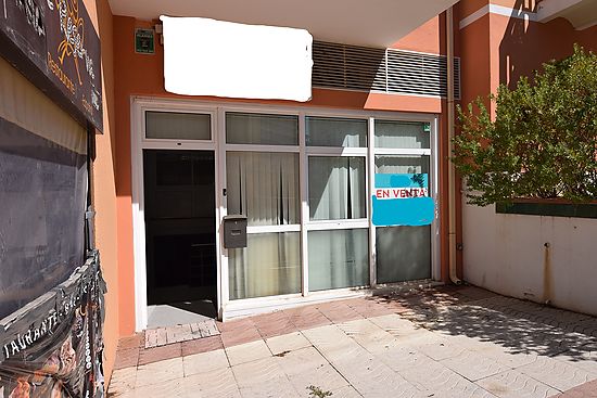 Empuriabrava, local commercial en vente en plein centre