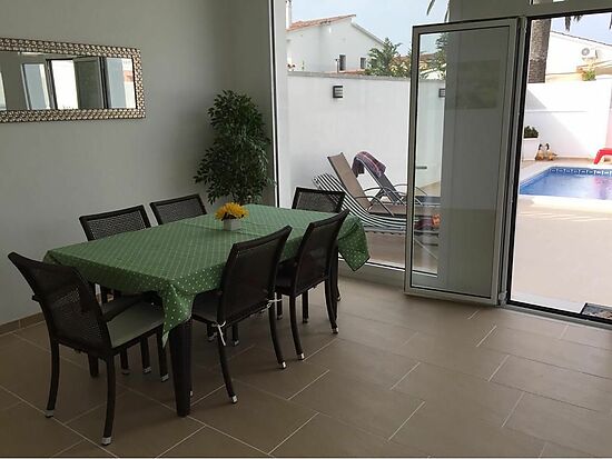 Empuriabrava, for sale, house with 3 bedrooms and pool