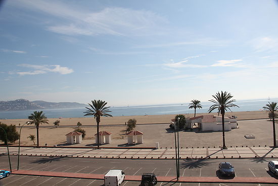 Empuriabrava à louer appartement pour 4 personnes en première ligne de plage