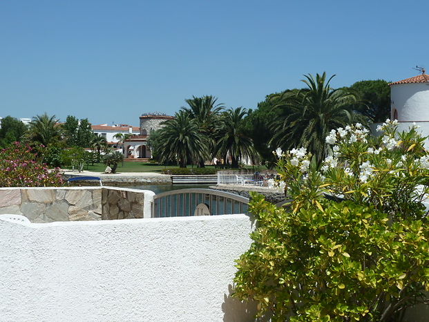 Empuriabrava, for rent, fisher house with 4 bedrooms marina's view and wifi , ref 214