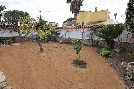 Empuriabrava, à vendre maison avec 4 chambres et piscine intérieure