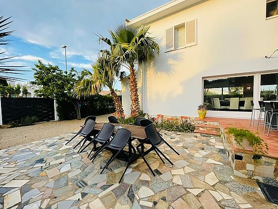 Empuriabrava, Large convivial house of 350 M2 6 bedrooms and indoor pool