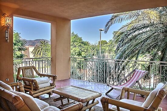 Empuriabrava, Large convivial house of 350 M2 6 bedrooms and indoor pool