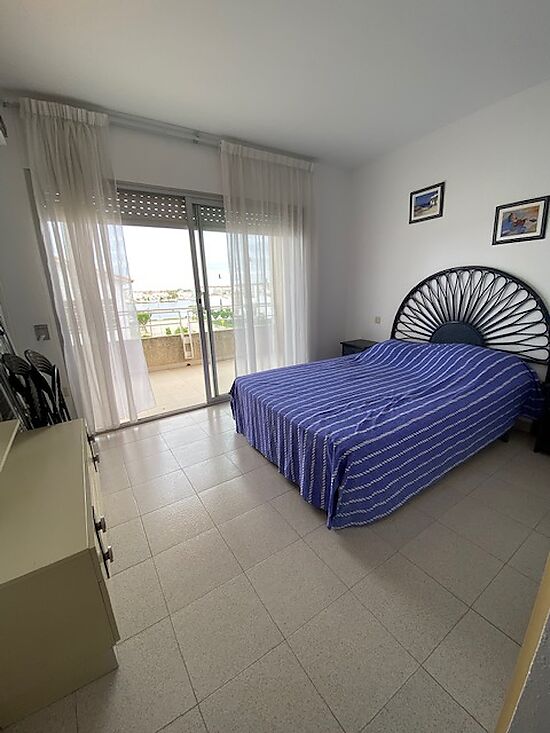 Empuriabrava, apartment for sale  near of  the San Maurici's lack