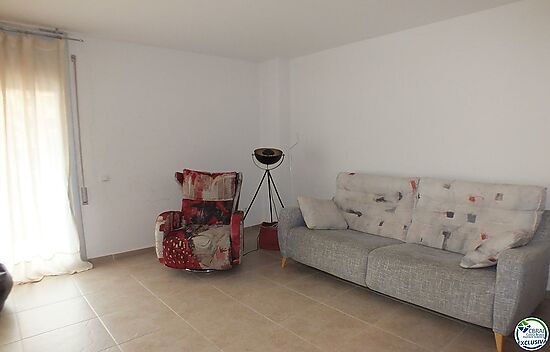 2 bedroom apartment with private parking in santa margarita