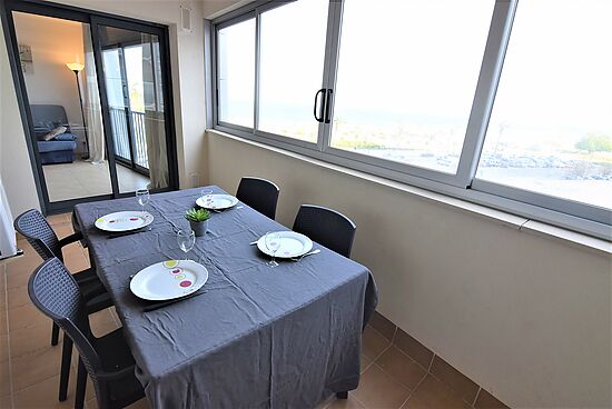 Empuriabrava, for rent, luxury apartment near the beach with sea view and pool  ref 204