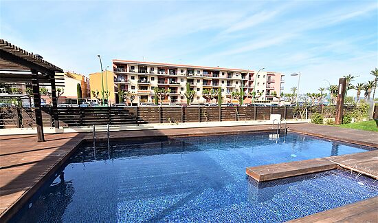 Appartement de luxe près de la plage avec vue sur la mer et piscine à louer à Empuriabrava