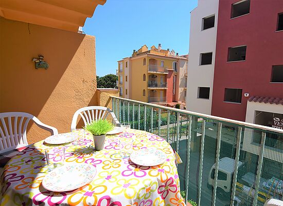 Empuriabrava, for rent , apartment for 4 persons near of  center and beach-393