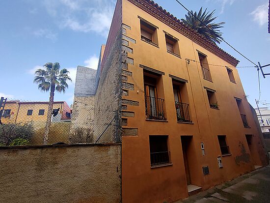 Maison au centre de Castelló d´Empúries