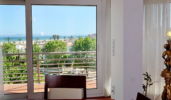 Bel et spacieux appartement près de la plage - 2 chambres - terrasse de 45m2 - Centre d'Empuriabrava