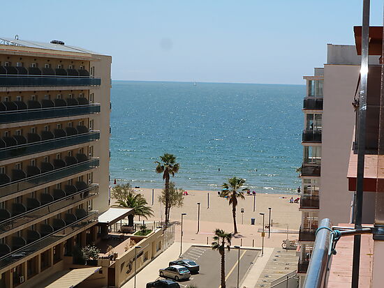 2 BEDROOM APARTMENT WITH SEA VIEW