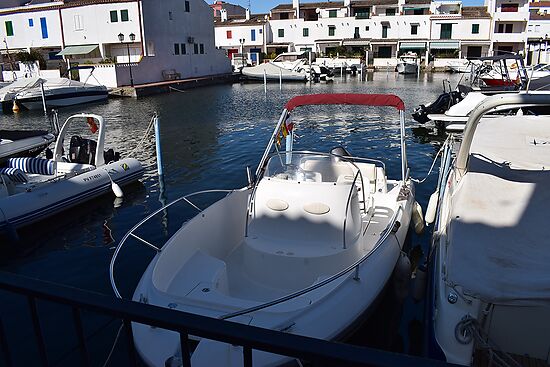 Casa con amarre privado en alquiler, 8 personas y parquing en Empuriabrava