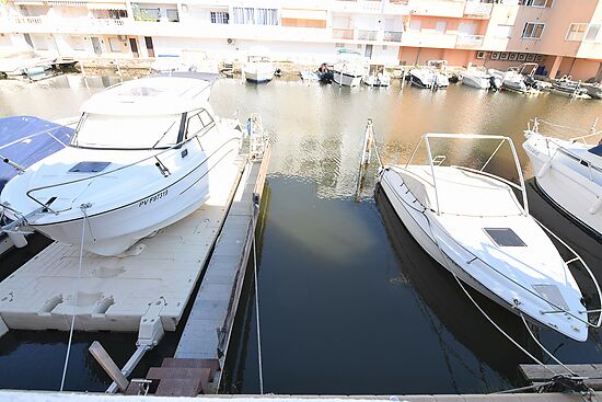 Preciosa casa de pescador con  amarre de 8 metros