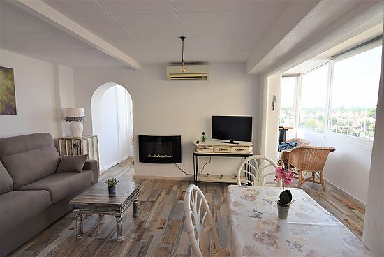 Studio with sea views for rent in Empuriabrava