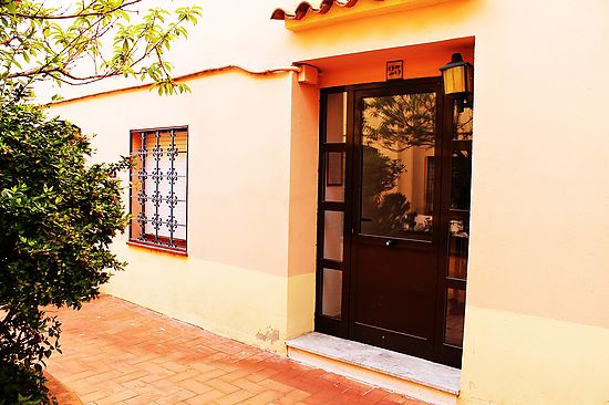 Empuriabrava , for sale , apartment  near of beach and shops