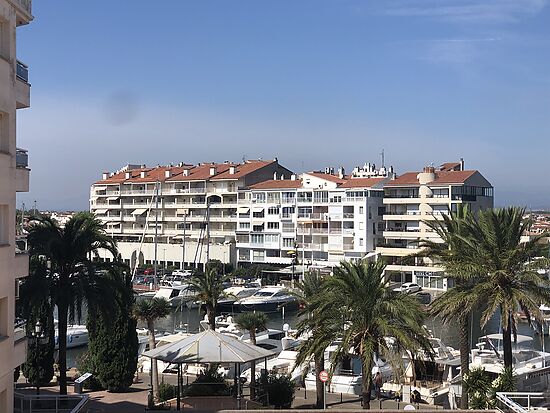 Empuriabrava, en vente, appartement avec vue mer et canal