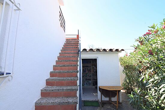 GROUND FLOOR HOUSE WITH A PLOT OF 460M2 IN MAS BOSCÀ
