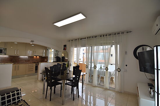 Magnificent renovated apartment 150 meters from the beach of Santa Margarita