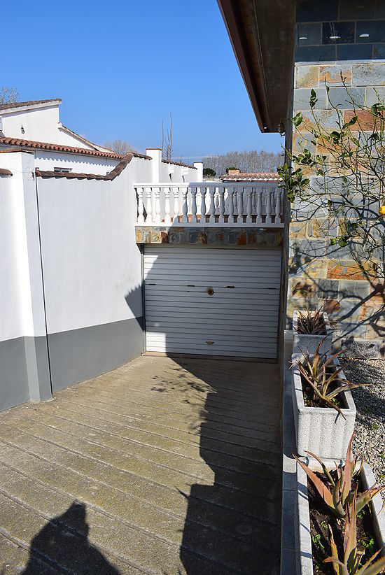 Castelló d'Empúries, house on ground floor for sale , full comfort and heated pool