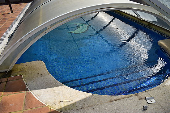 Castelló d'Empúries, maison  de plain pied , tout confort avec piscine climatisée