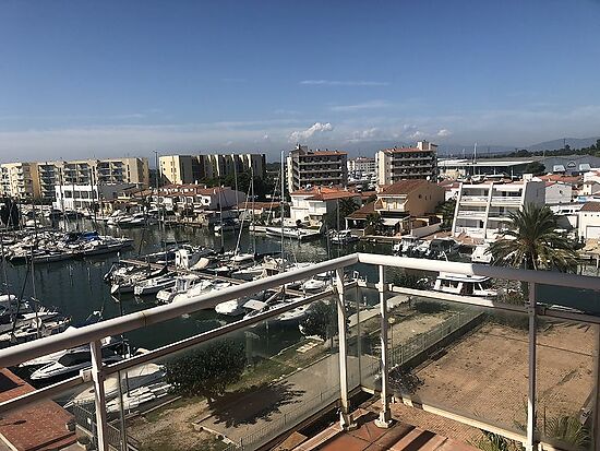 Roses, for sale, loft with 3 bedrooms, marina's view and community pool