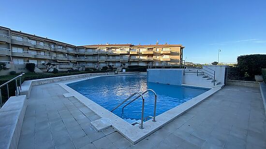 Torroella de Montgri, en vente, appartement 1 chambre, terrasse vue mer et piscine communautaire