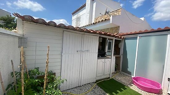 Empuriabrava, for sale, house 2 bedrooms, garden,garage,jacuzzi