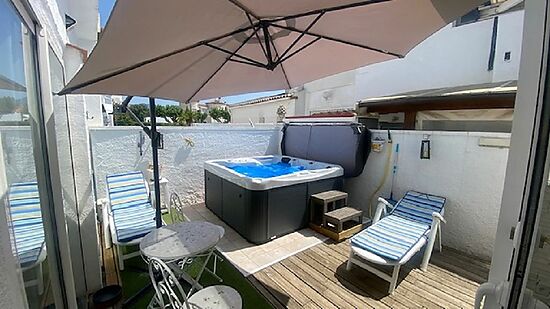 Empuribrava,en vente, maison 2 chambres, jardin, garage, jacuzzi