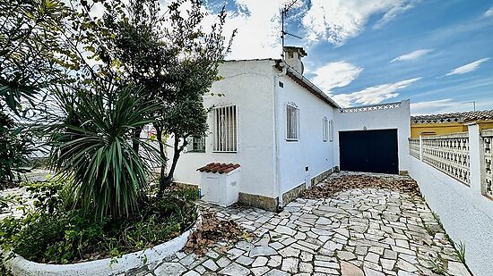 Empuriabrava, en vente, maison 2 chambres, garage, solarium