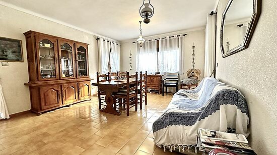 Empuriabrava, en venta, casa 2 dormitorios, garaje, solarium