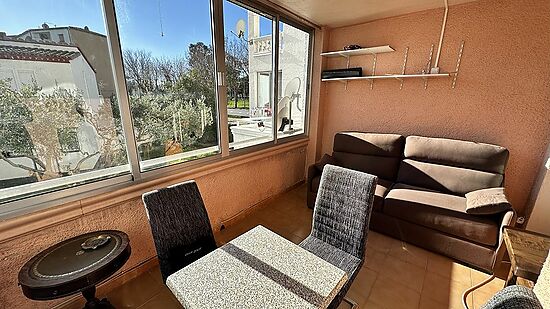 Empuriabrava, en venta, estudio, parking privado ,, zona tranquila