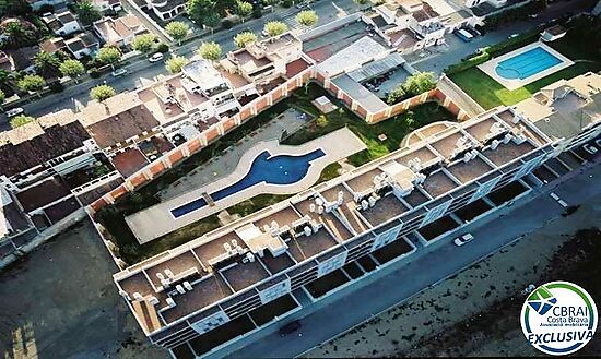 PUIG ROM Appartement avec piscine communautaire, parking et solarium