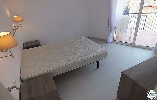Magnificent penthouse completely renovated 250 meters from the beach of Santa Margarita (Roses)