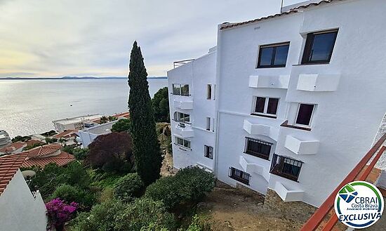 Reservado - Apartamento con vistas al mar en Roses-Canyelles