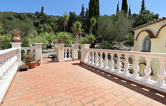 A very special property with character, beautiful views, pool and lots of nature, for sale in Can Is