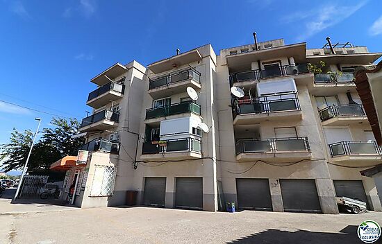 Nice apartment 3 minutes from shops and near the beach