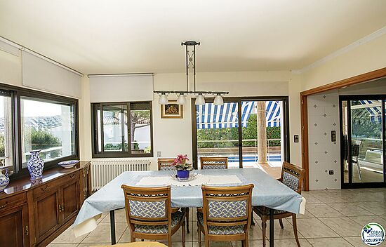 Nice villa for sale with large garden and private pool in Port de la Selva.