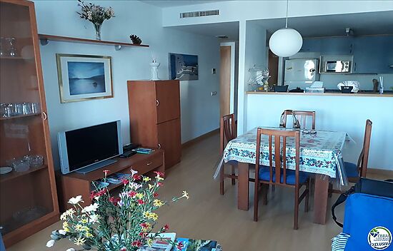 APARTMENT 1.5 KM FROM THE SEA WITH TERRACES AND A PRIVATE SOLARIUM