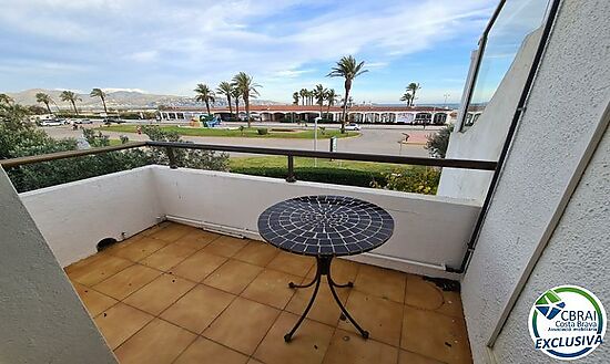 Seaview modern apartment in the center, with garage - Badia area