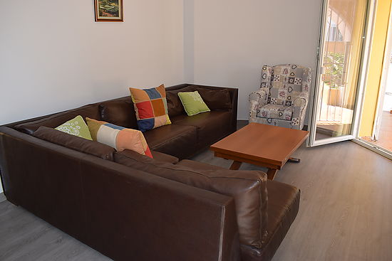 Empuriabrava, for rent, house for 6 persons with private pool and wifi 