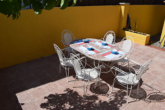 Empuriabrava, for rent, house for 6 persons with private pool and wifi 