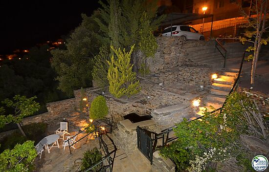 ROSES - MAS FUMATS: Villa completamente renovada disfrutando de espectaculares vistas sobre los Piri