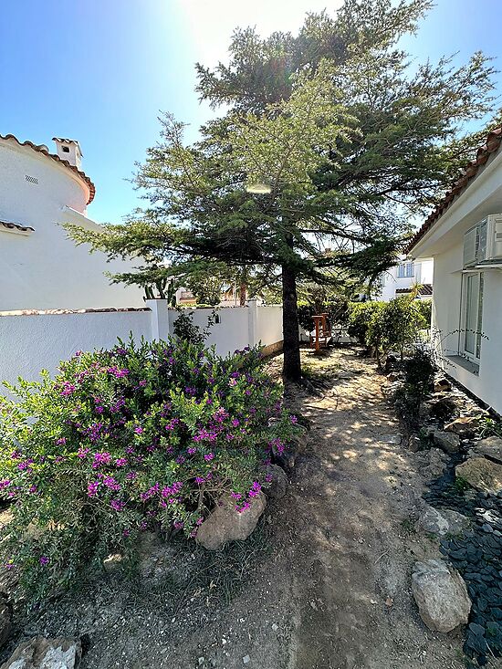 Casa reformada de planta baja