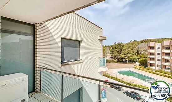 Superb 2 bedrooms Atico in a very nice residence with swimming pool