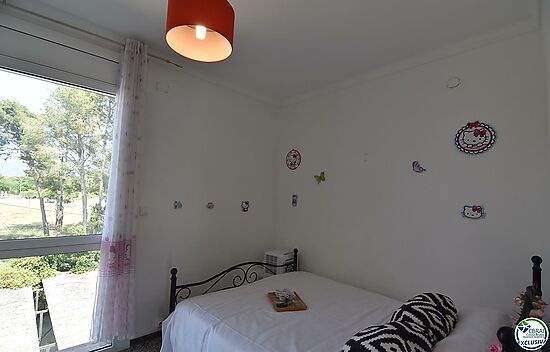 Apartment located in Santa Margarita (Roses) 600 meters from the beach.