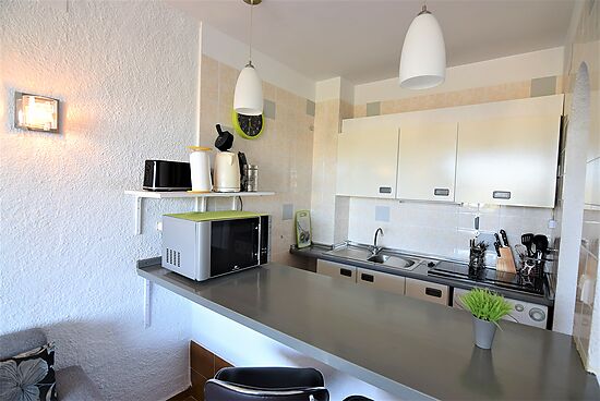 Empuriabrava, for rent, apartment 1 bedroom, situated just in front of canal